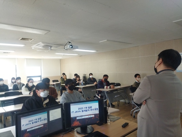 KakaoTalk_20230327_160632673_05.jpg