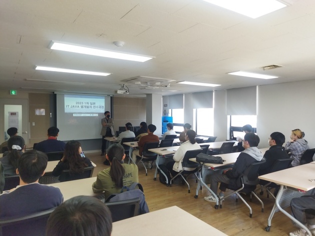 KakaoTalk_20230327_160632673_01.jpg