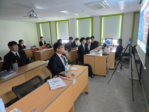 KakaoTalk_20250422_153257614_05.jpg