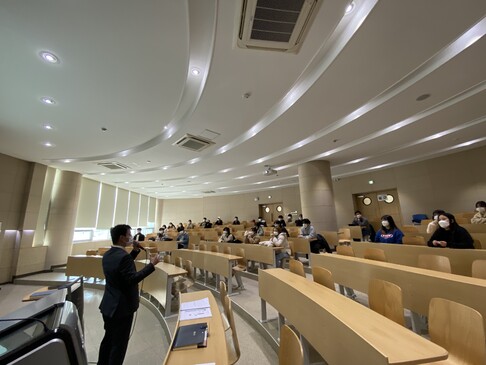 동남보건대학교_설명회 사진 (8).jpg
